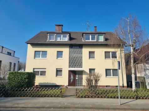 Mehrfamilienhaus mit 8 Garagen in Köln-Lind, 51147 Köln, Mehrfamilienhaus