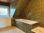 Immobilie in idyllischer Lage in Köln-Höhenhaus mit vielen Gestaltungsmöglichkeiten - Badezimmer